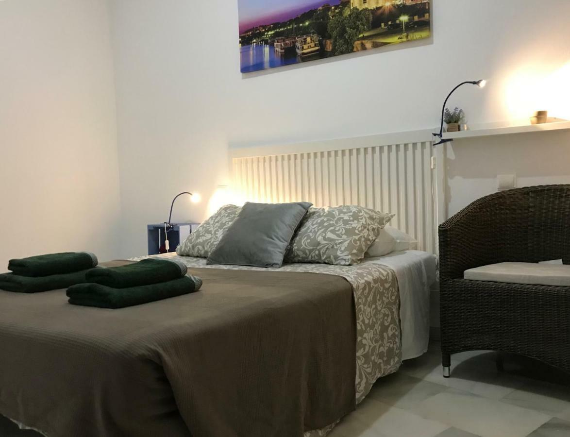 Santas Patronas Street Center Apartman Sevilla Kültér fotó